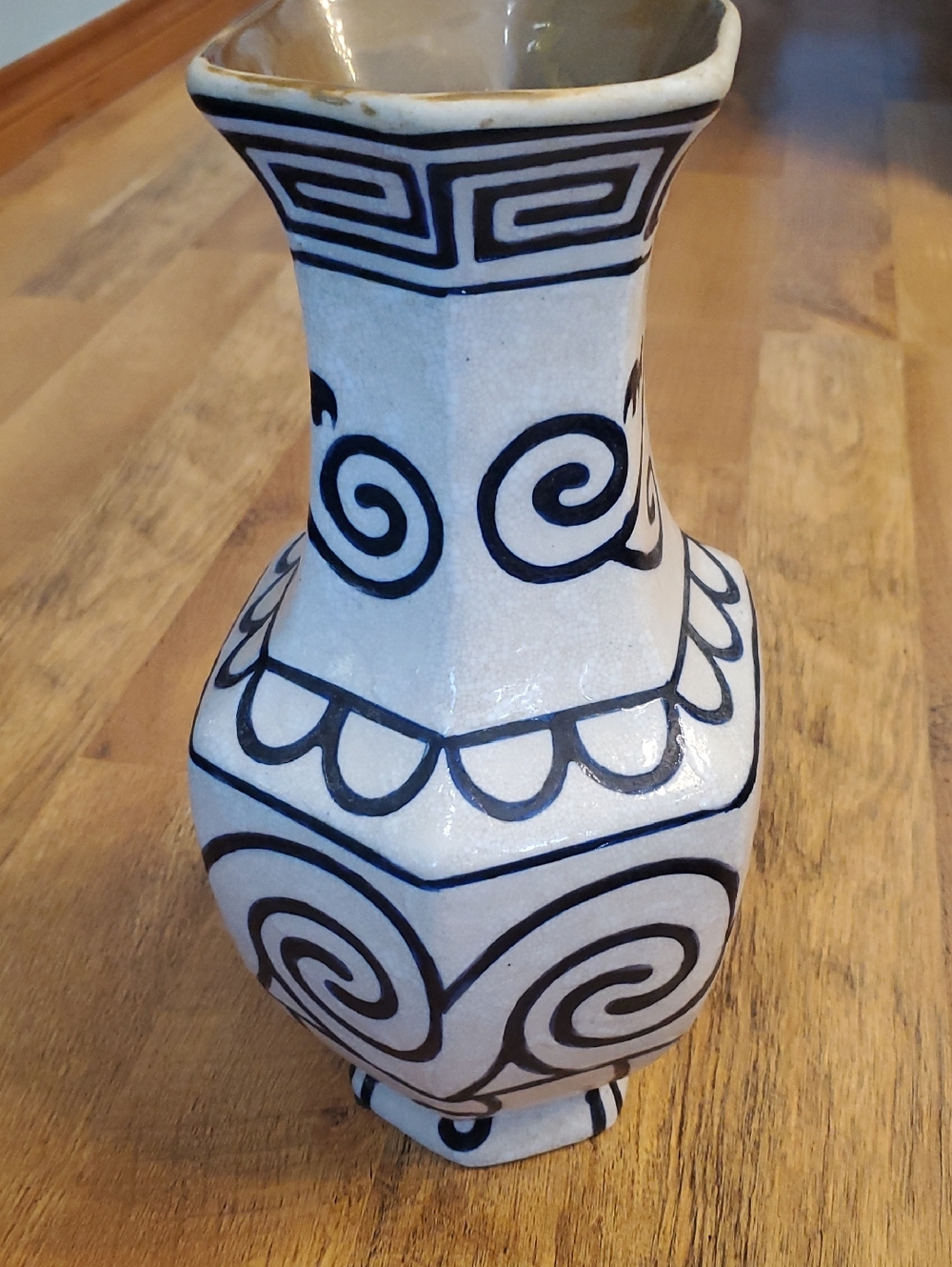 Handcrafted 14" White and Black Crackle Decorative Vase Animal Native American - Picture 6 of 10